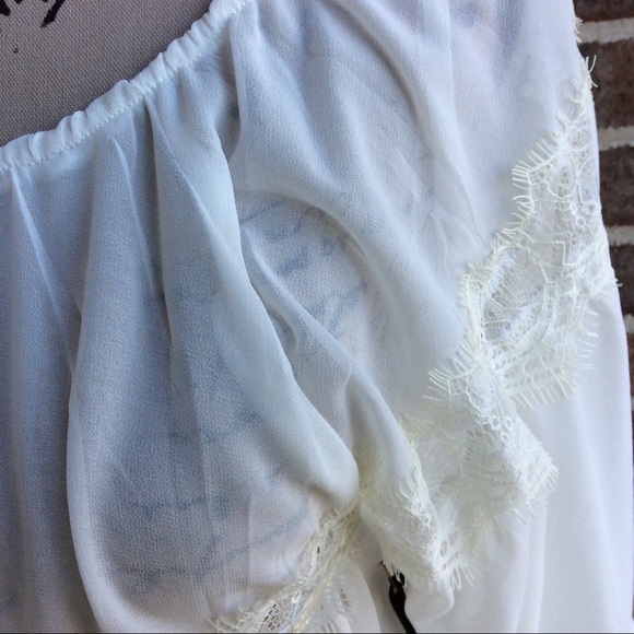 Lovestitch Semi Sheet Lace Accent Top NEW - Picture 4 of 7
